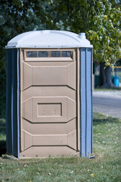 Best Porta potty delivery and setup  in Lake In The Hls, IL